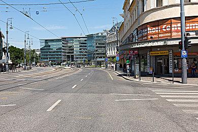 像素公路旅行RPG《一路前行》上架Steam